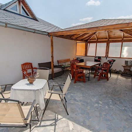 ホテル Casa Arbo Călimăneşti エクステリア 写真